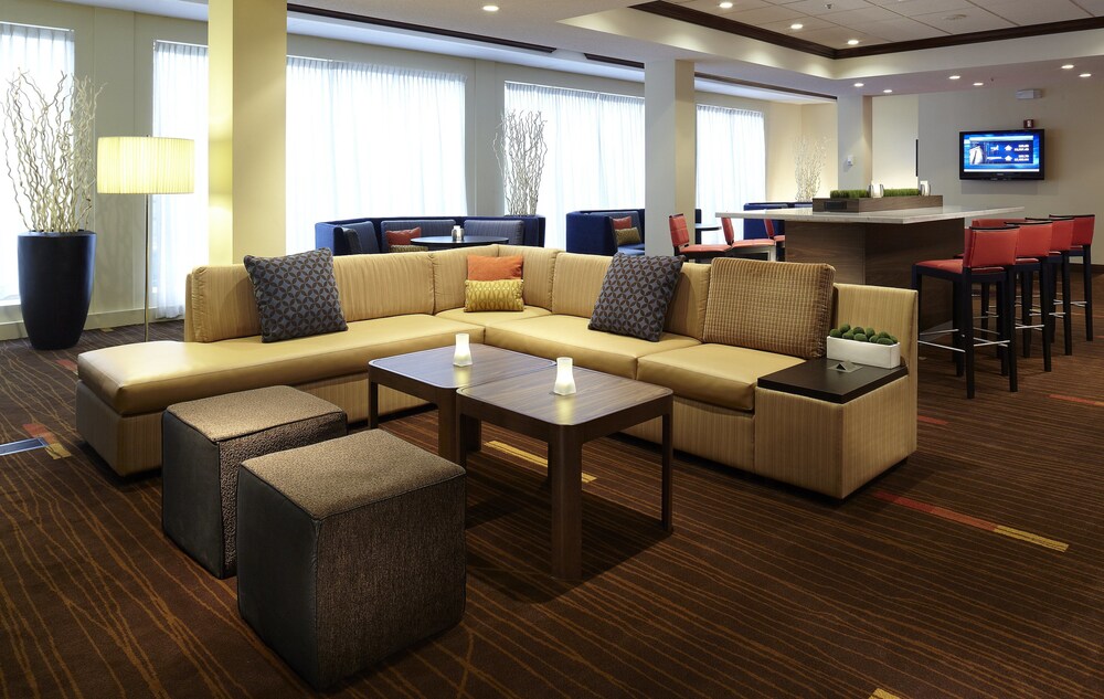 Hotel Lounge