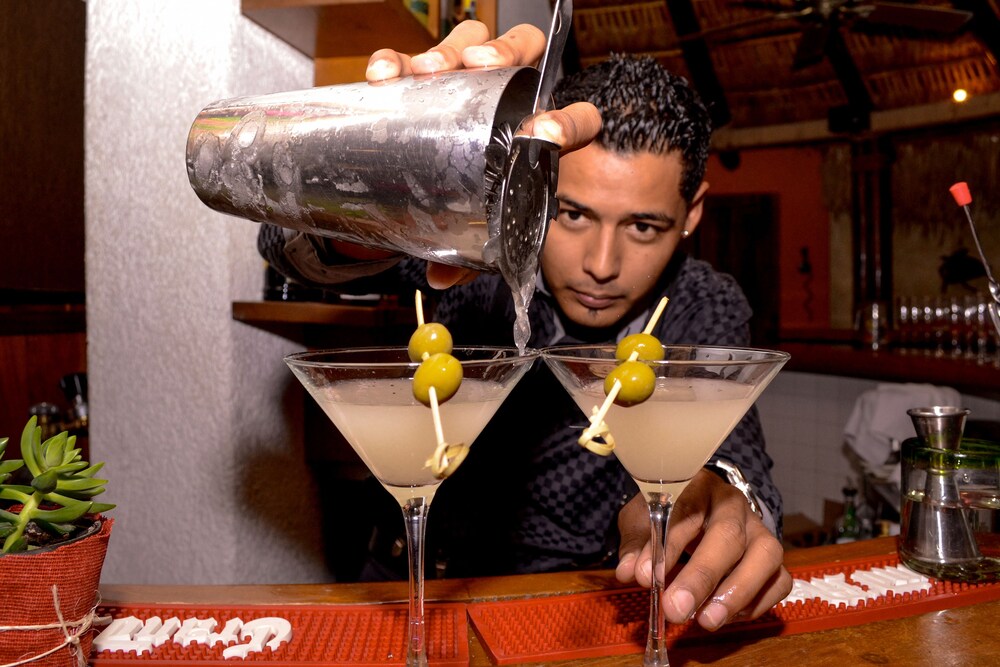 Hotel Bar