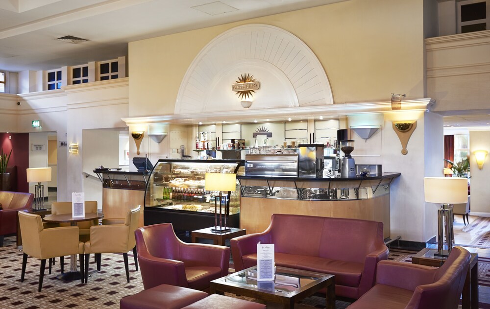 Hotel Bar