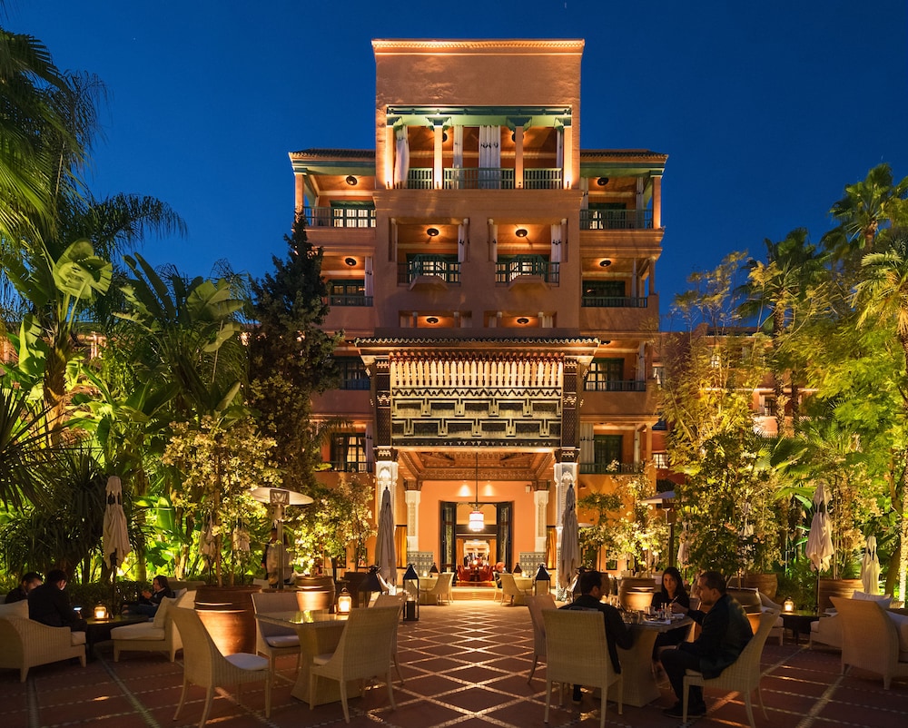 Hotel Bar
