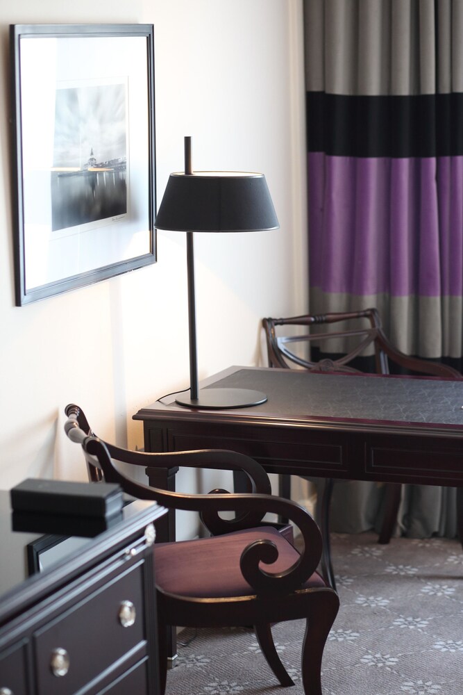 In-Room Business Center