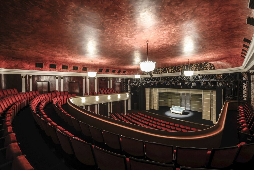Theater Show
