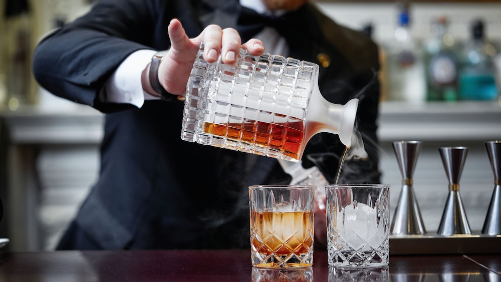 Hotel Bar