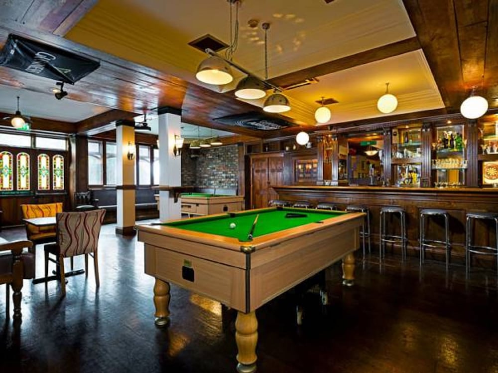 Hotel Bar