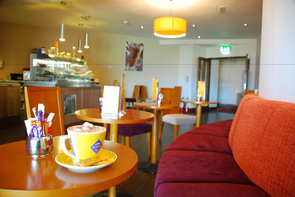 Coffee Shop