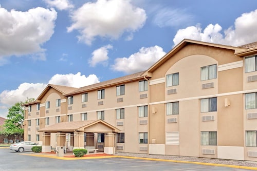 Super 8 by Wyndham Mokena/Frankfort /I-80