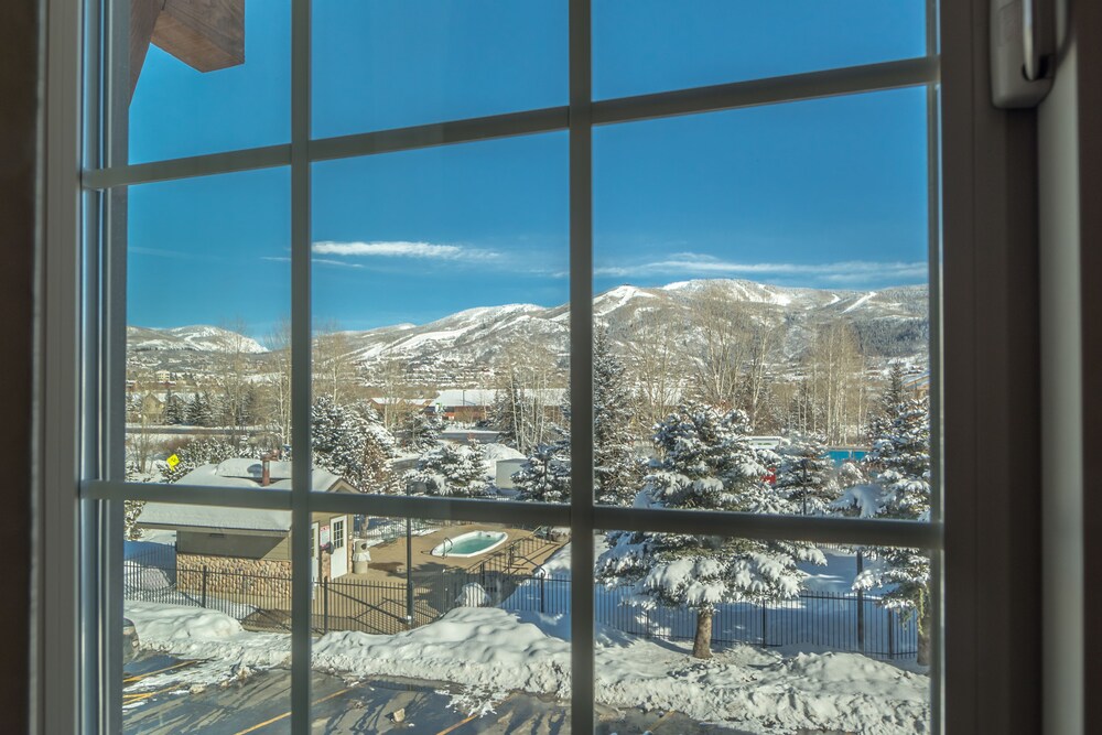 Guestroom View