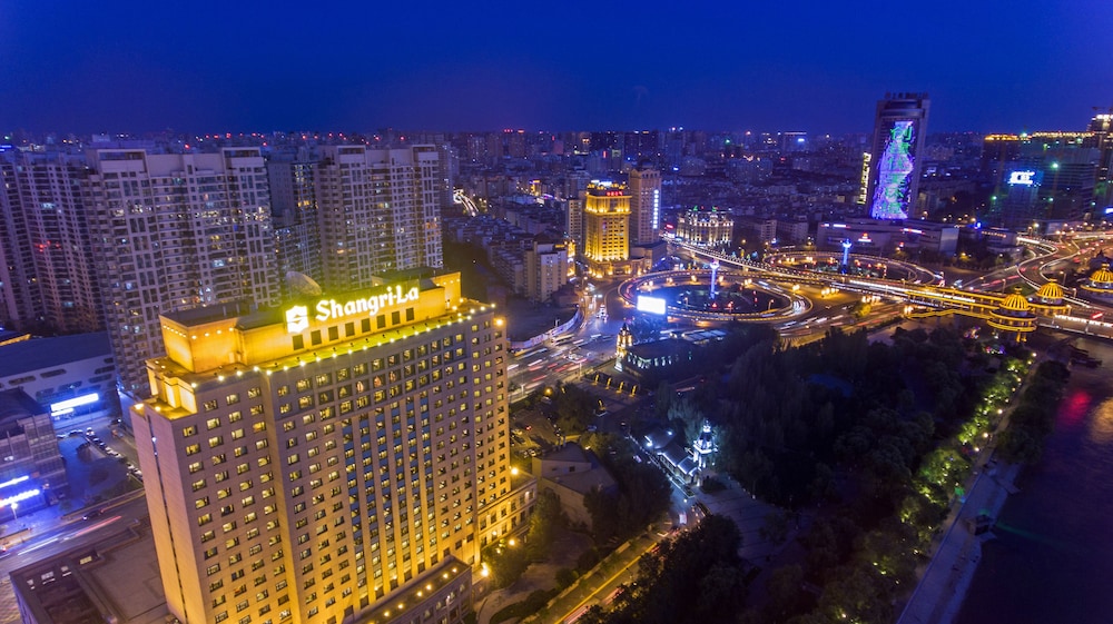 Hotel Front - Evening/Night