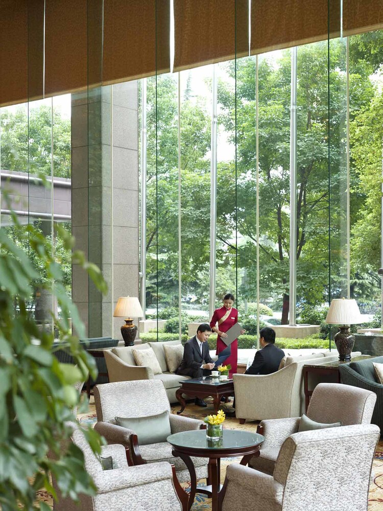 Executive Lounge