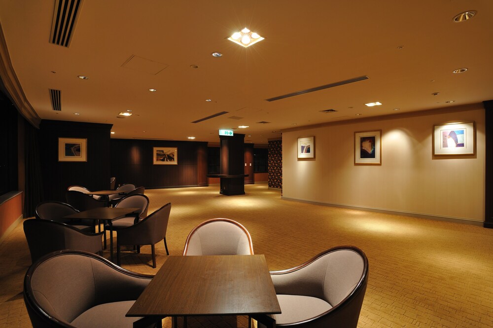 Hotel Lounge