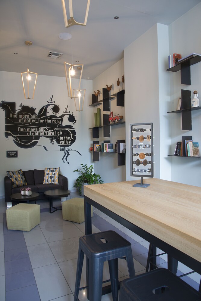 Coffee Shop