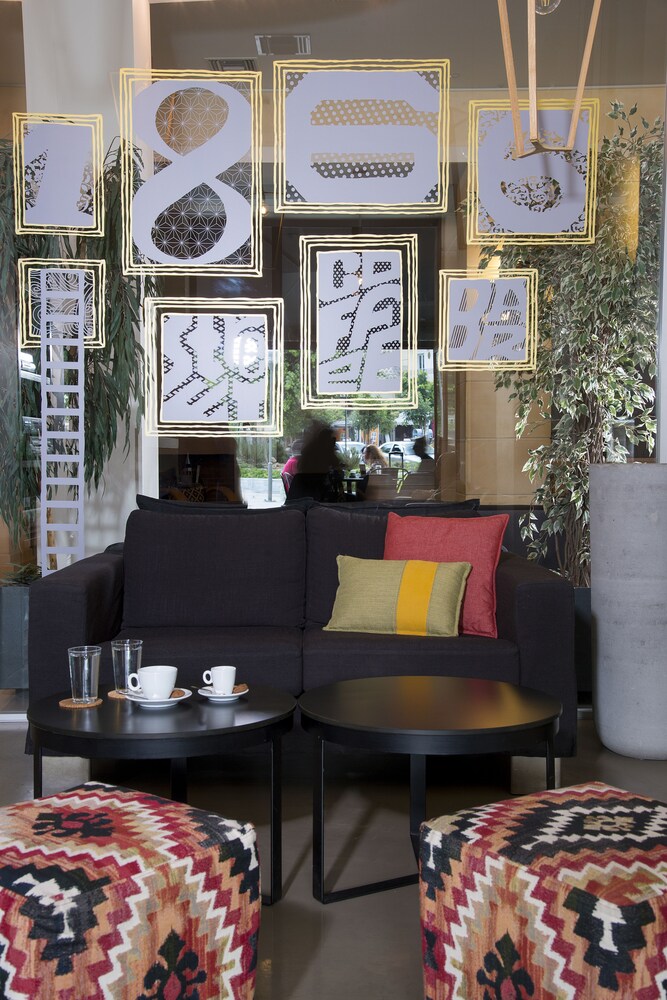 Coffee Shop