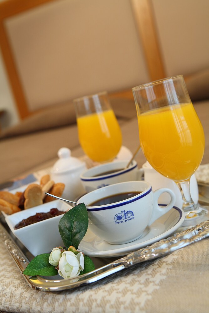 Room Service - Dining
