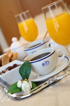 Room Service - Dining