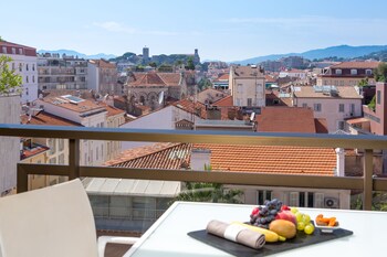Guestroom View
