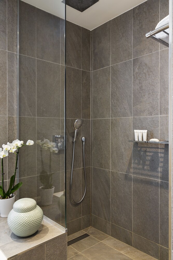 Douche de la salle de bain