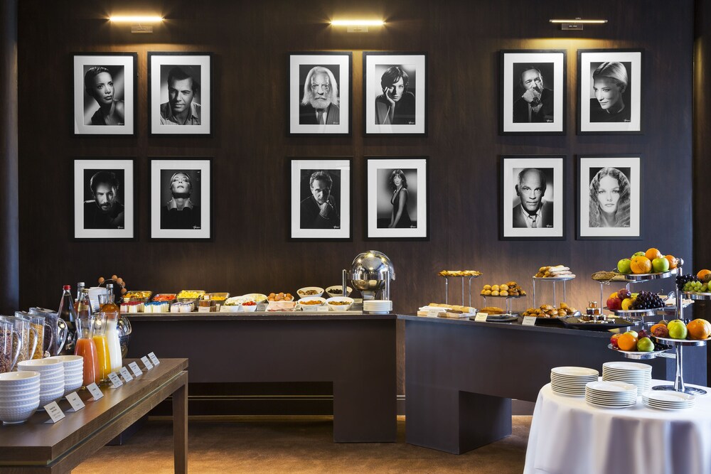 Salle de petit-déjeuner