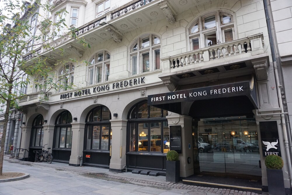 Hotellets indgang