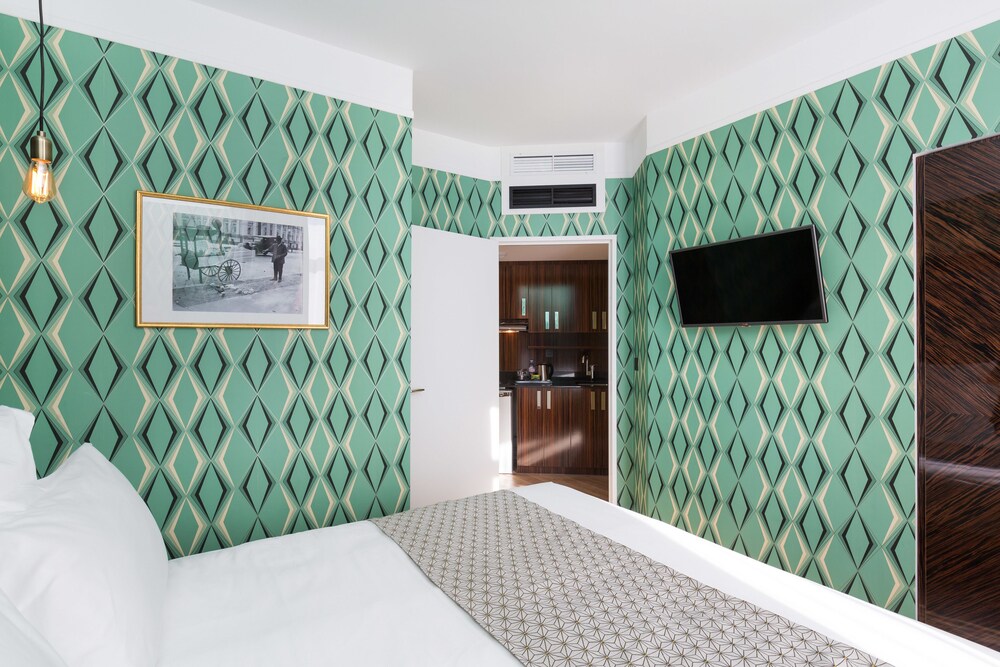 Chambre (Suite, 1 chambre, cuisine, vue ville)