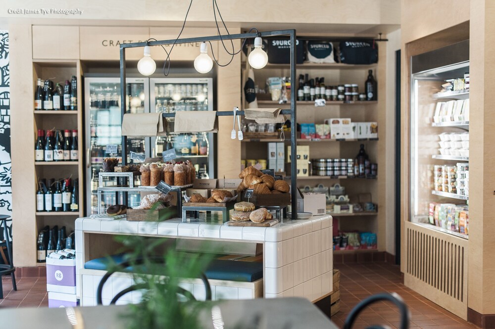 Coffee Shop