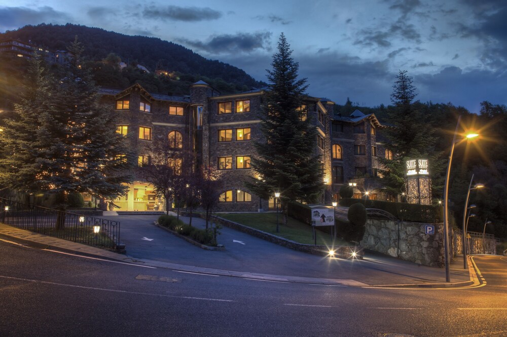 Hotel Front - Evening/Night