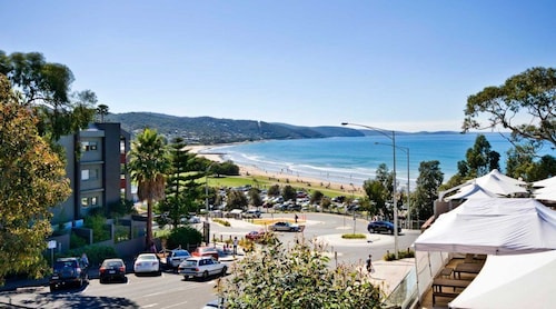 Lorne Bay View Motel