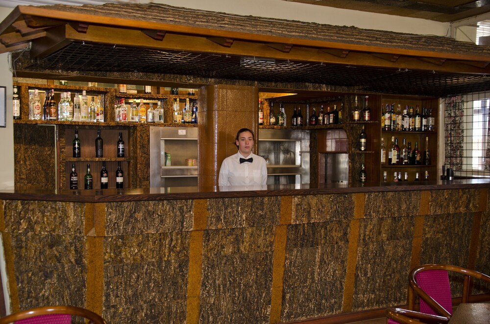 Hotel Bar