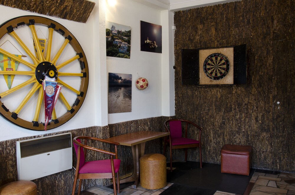 Hotel Bar