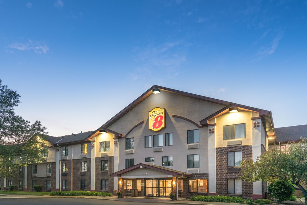 Hotel Front - Evening/Night