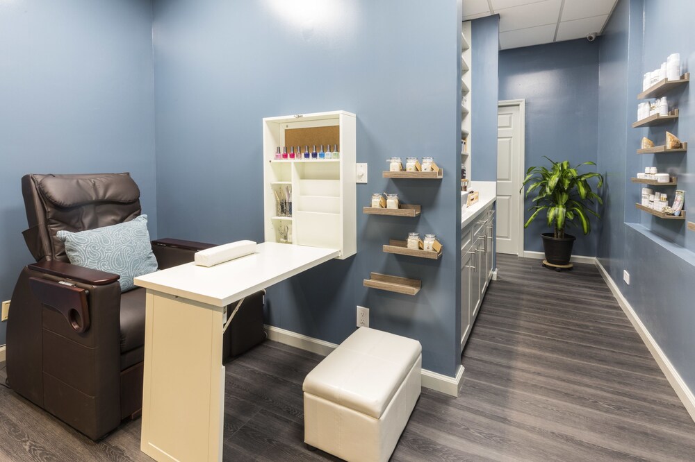 Nail Salon
