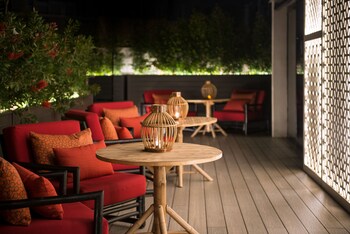 Hotel Bar