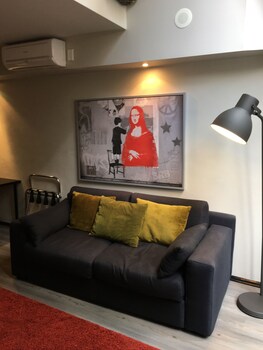 Guestroom