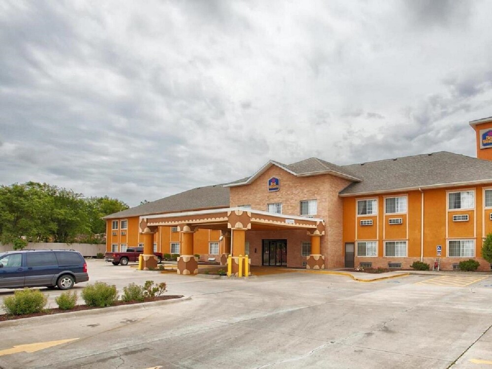 Hotel Front