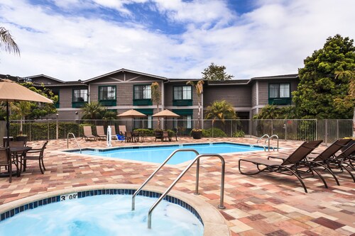 Holiday Inn Express Hotel & Suites Carpinteria