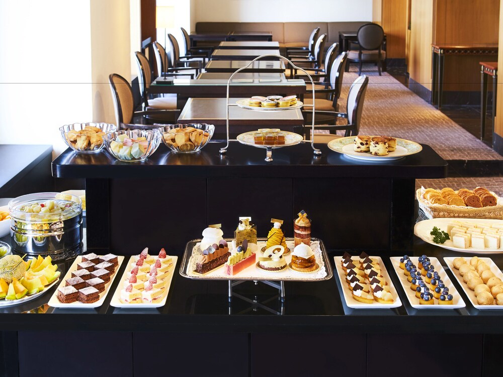Executive Lounge
