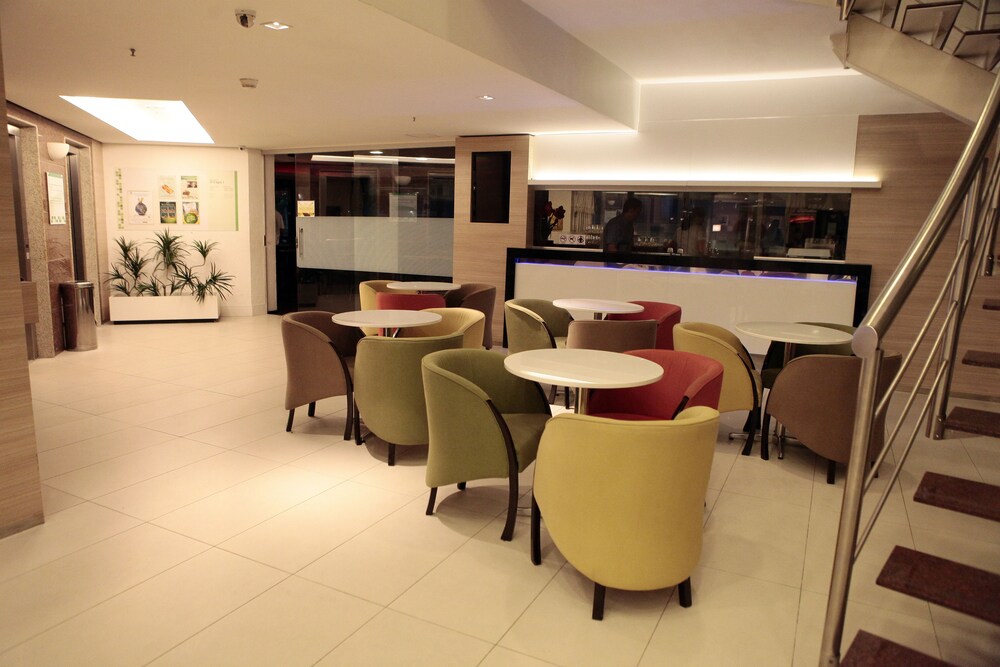 Hotel Bar