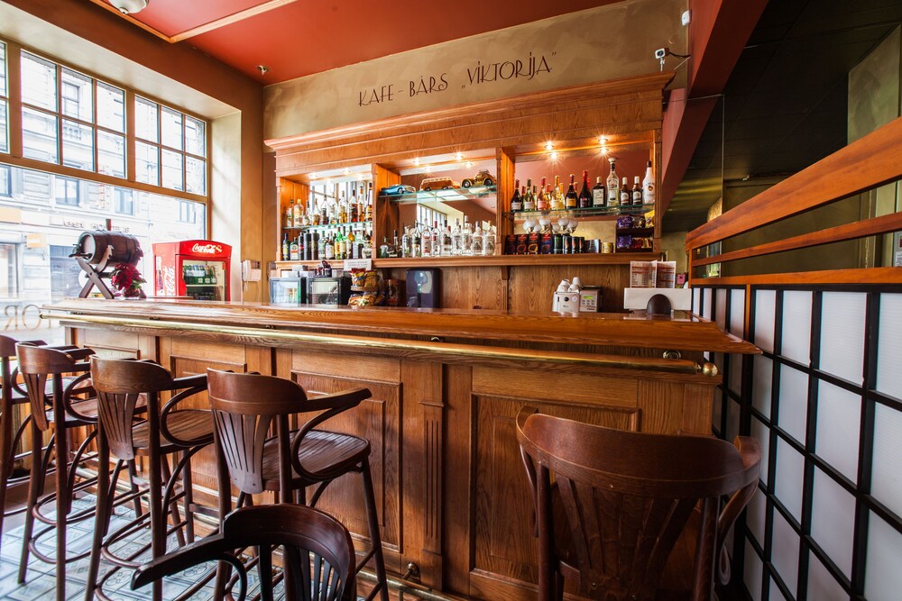 Hotel Bar