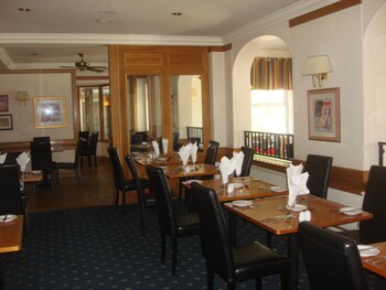 Family Dining