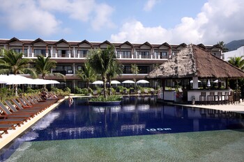 Poolside Bar