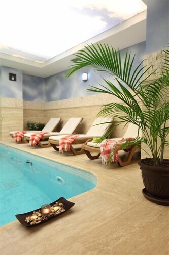 Indoor/Outdoor Pool