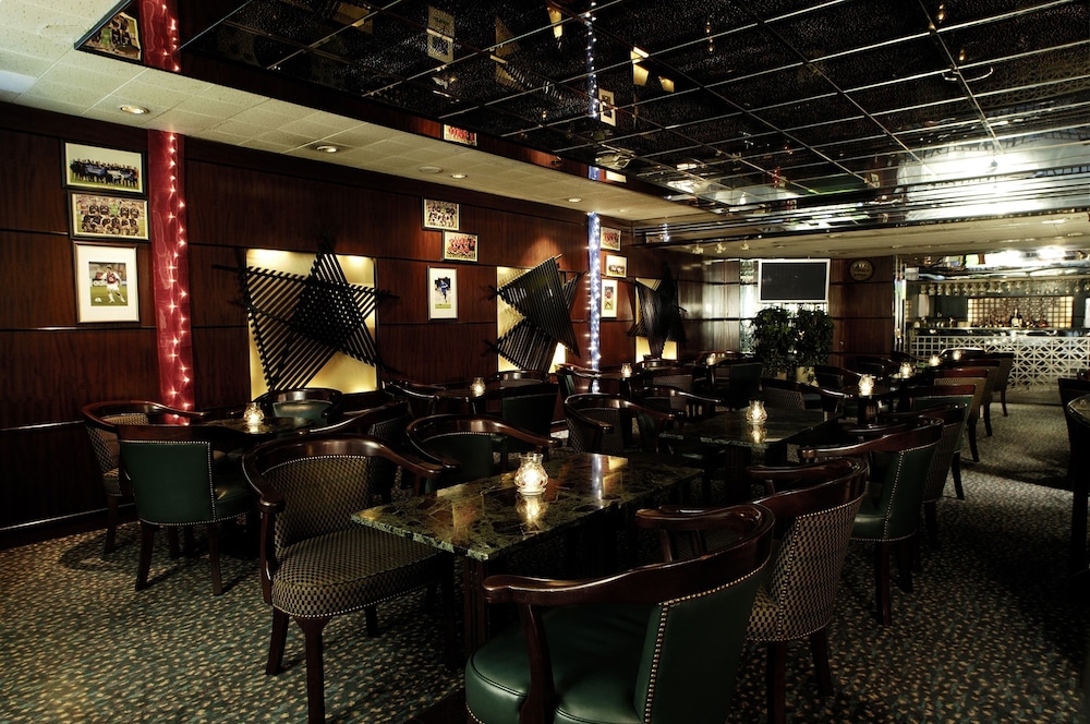 Hotel Bar