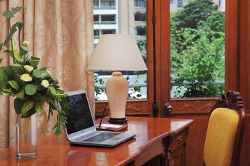 In-Room Business Center