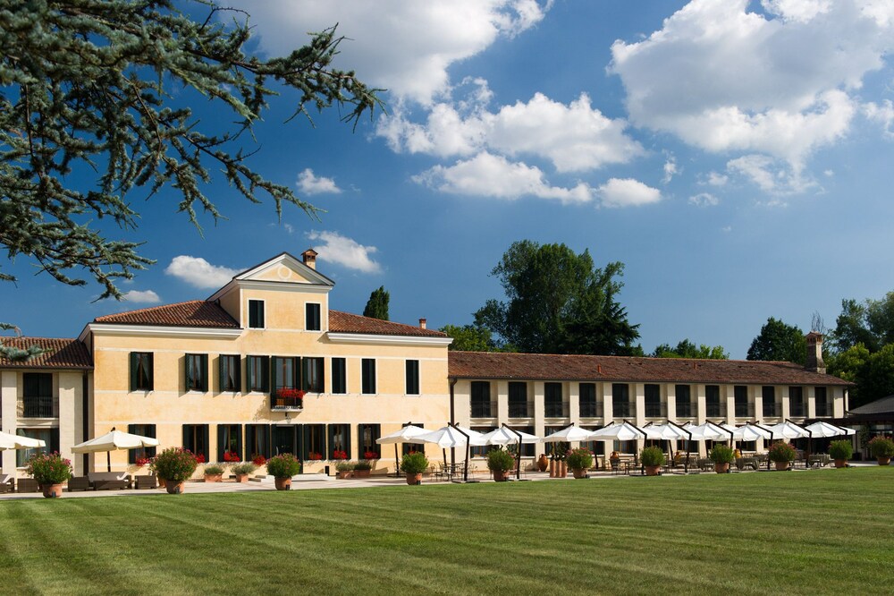 Facciata hotel