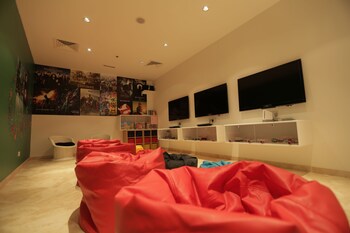 Childrens Play Area - Indoor