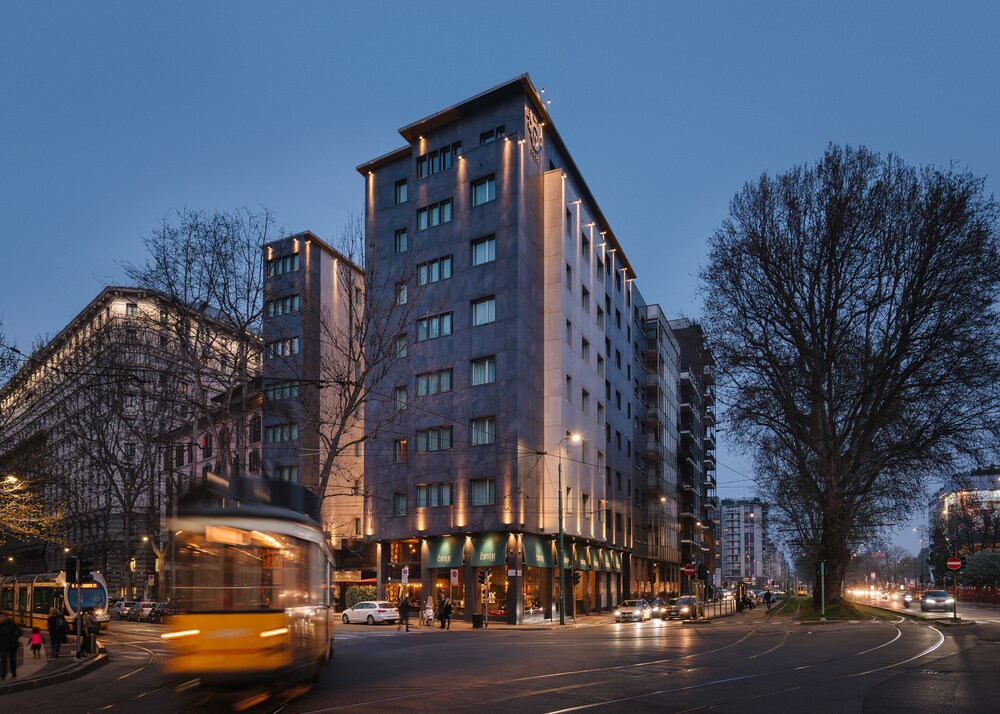 Hotel Front - Evening/Night