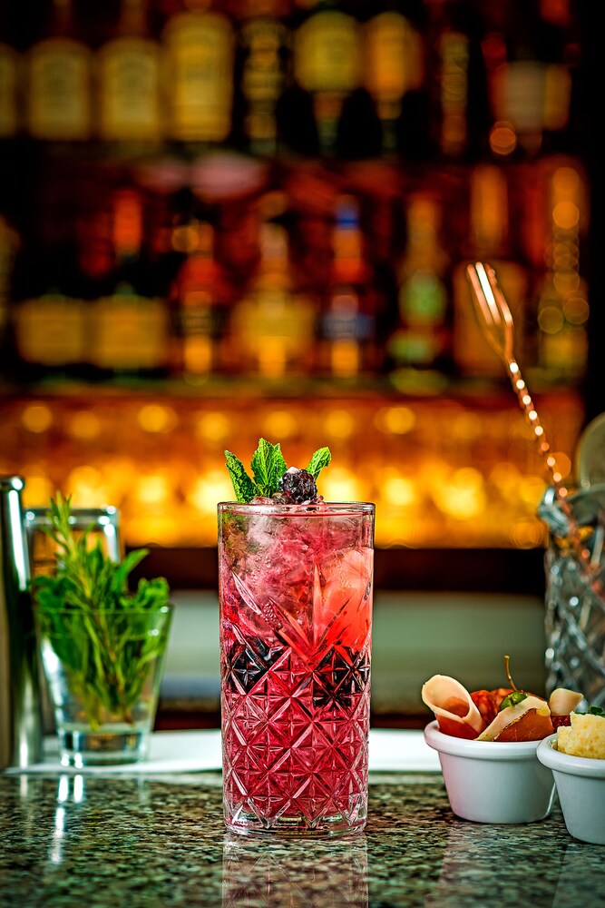Hotel Bar