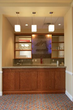 Hotel Bar
