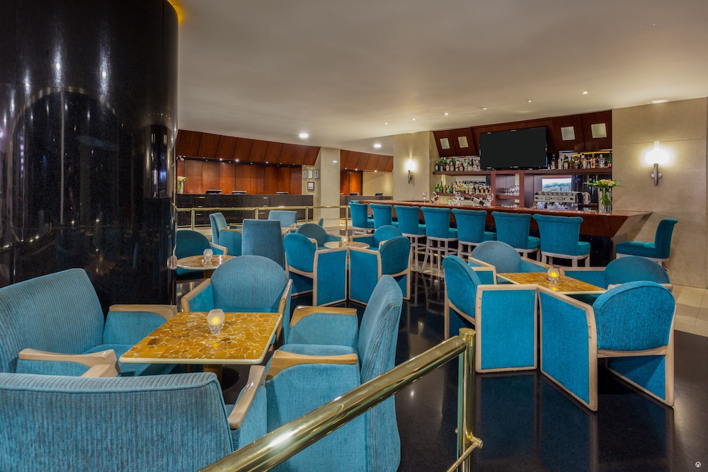 Hotel Bar