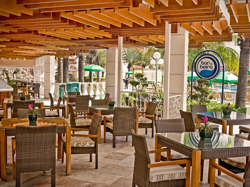 Poolside Bar