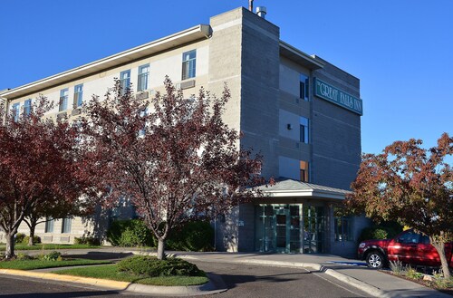 The Great Falls Inn by Riversage